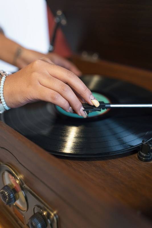 player with acetate disc, objects