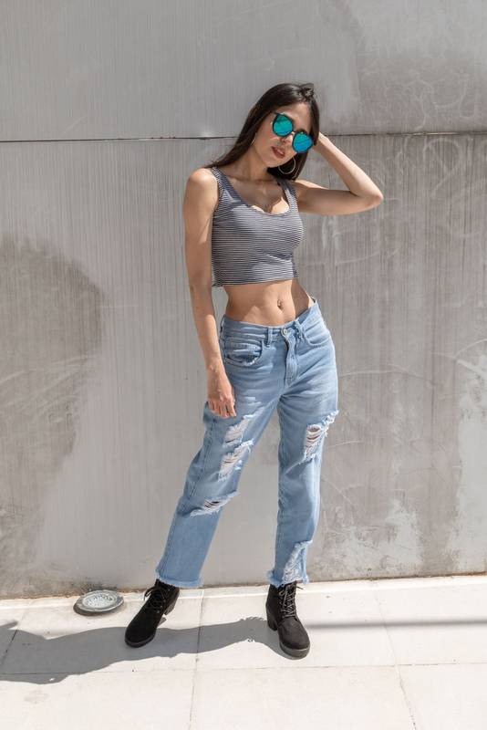 urban lifestyle body of slim latin young woman